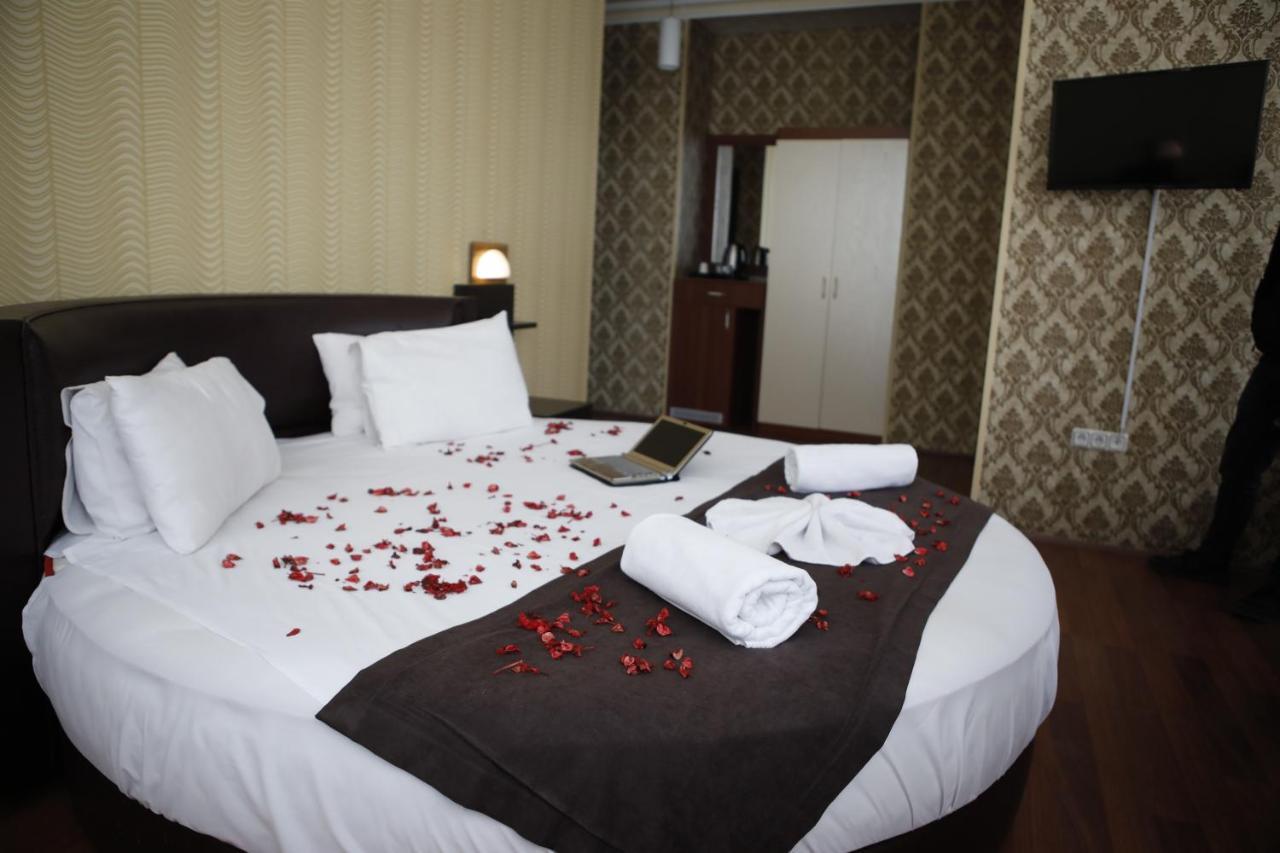 Safir Hotels 锡利夫里 外观 照片