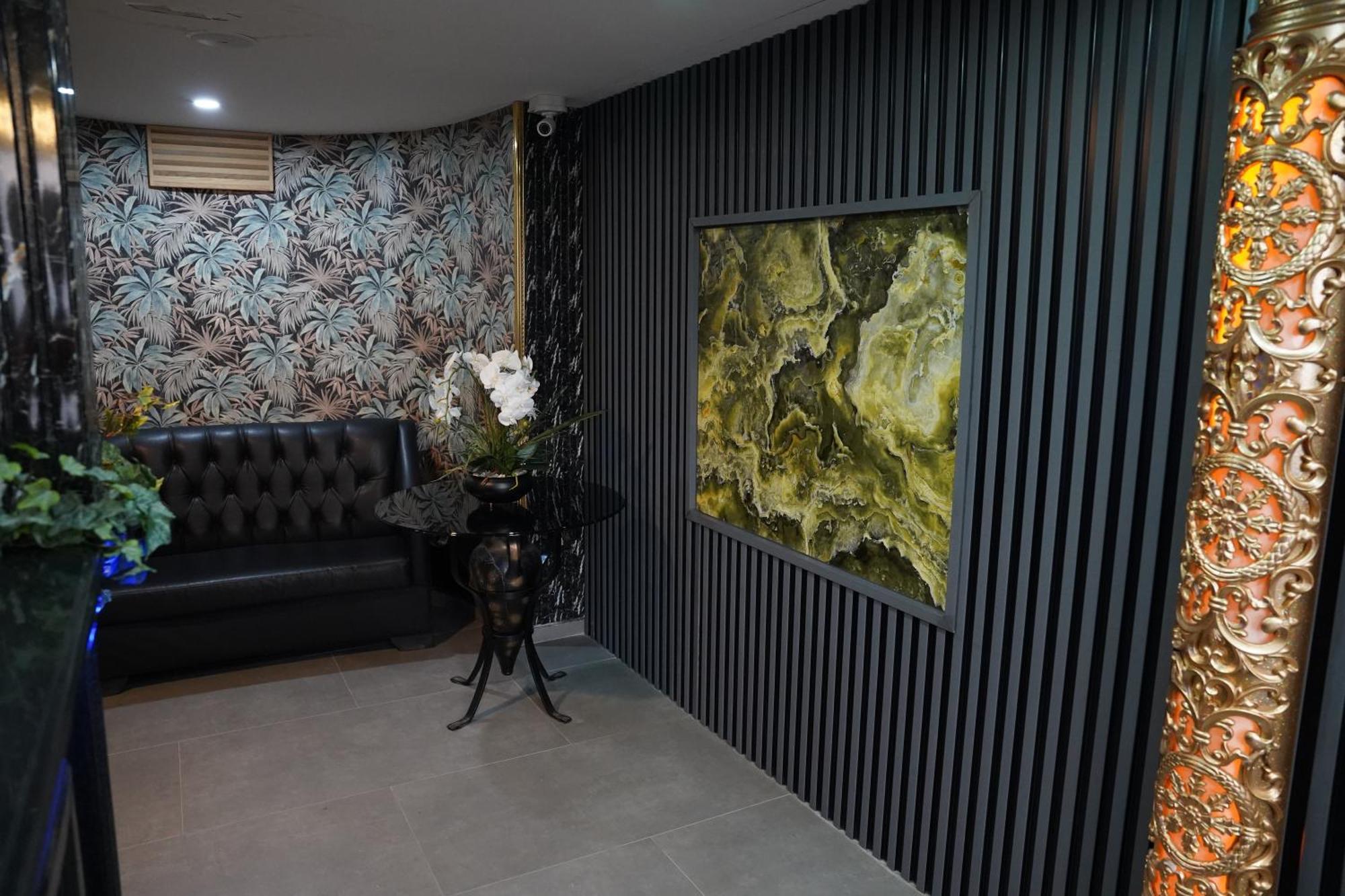 Safir Hotels 锡利夫里 外观 照片