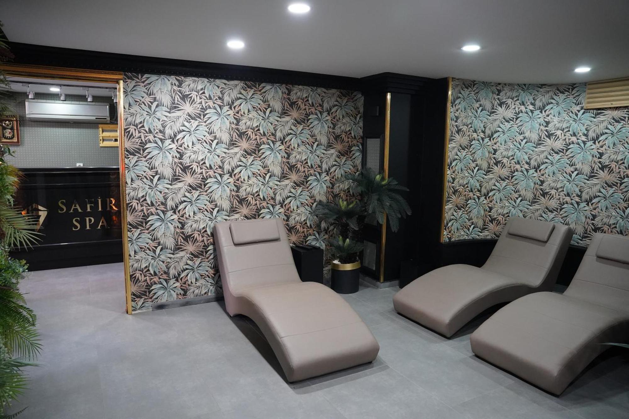 Safir Hotels 锡利夫里 外观 照片