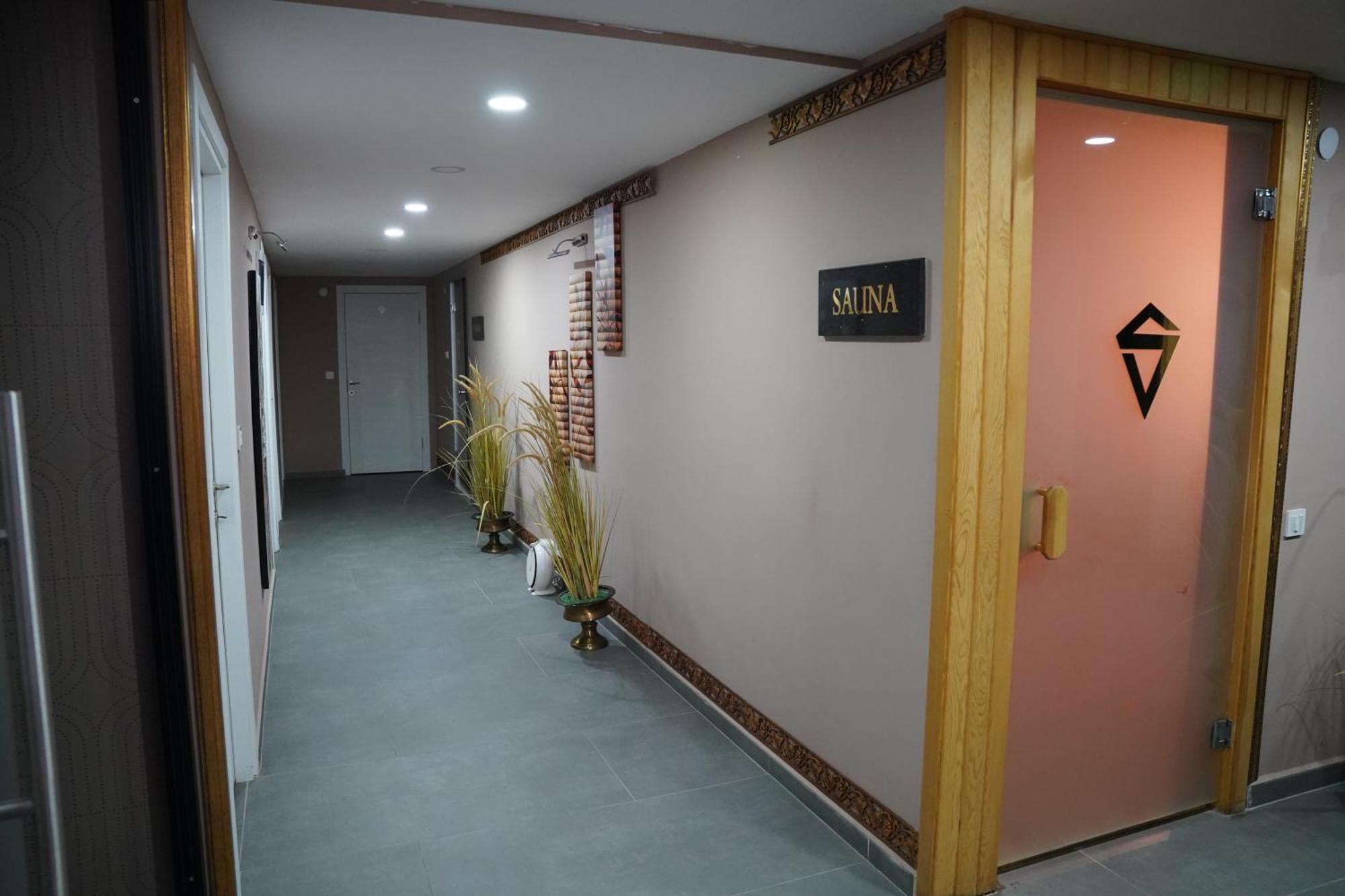 Safir Hotels 锡利夫里 外观 照片