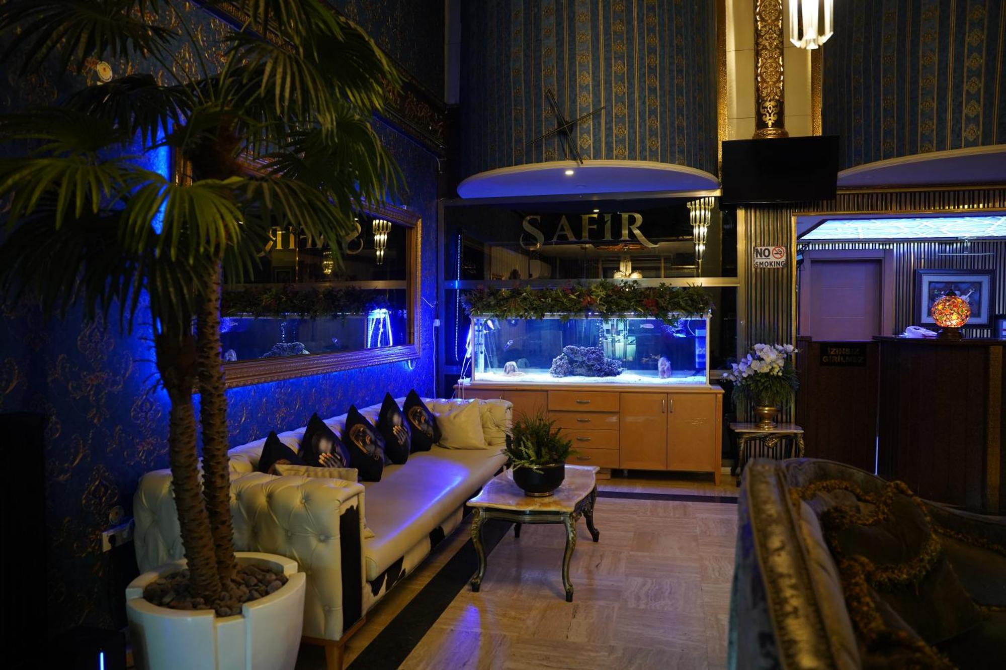 Safir Hotels 锡利夫里 外观 照片