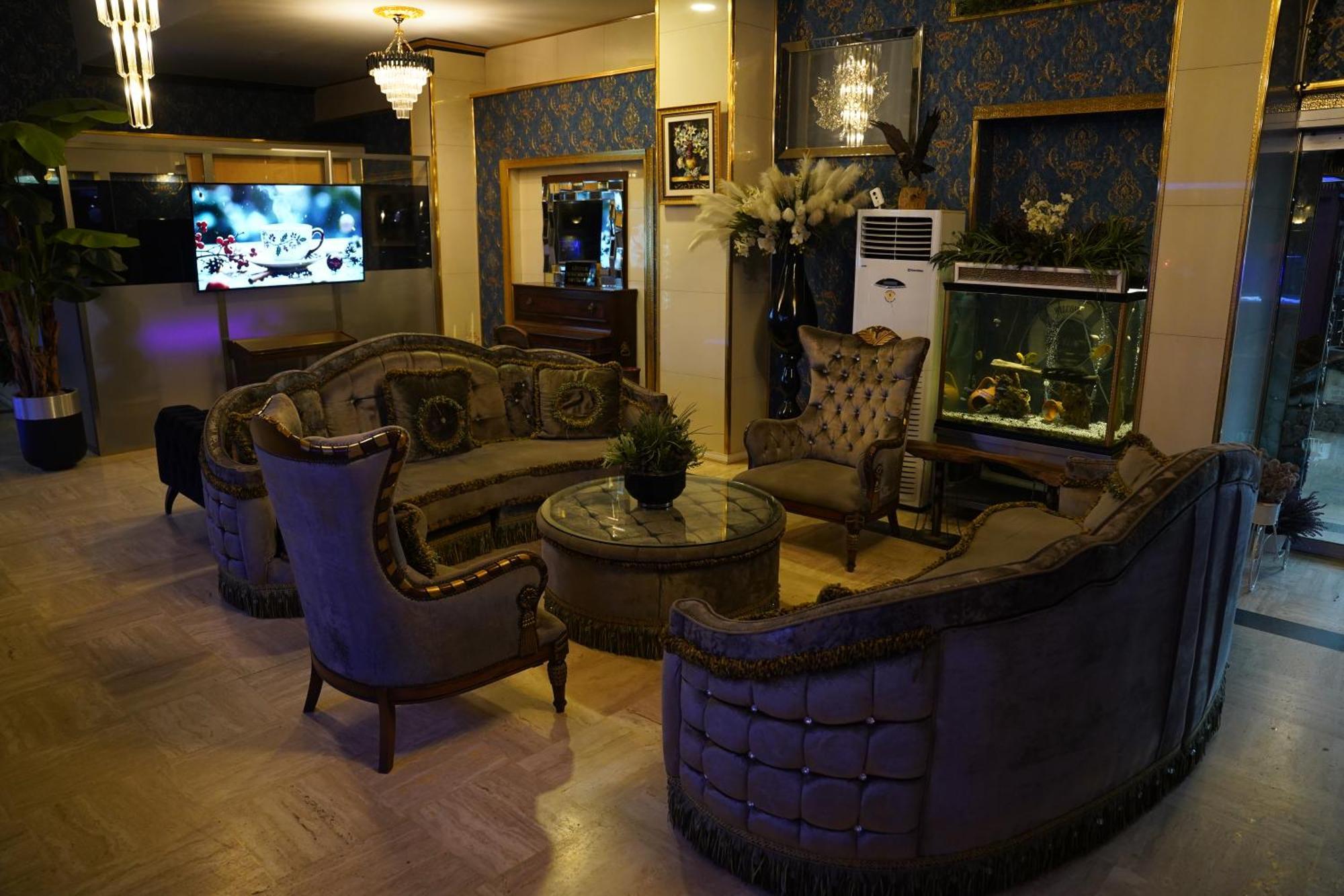 Safir Hotels 锡利夫里 外观 照片