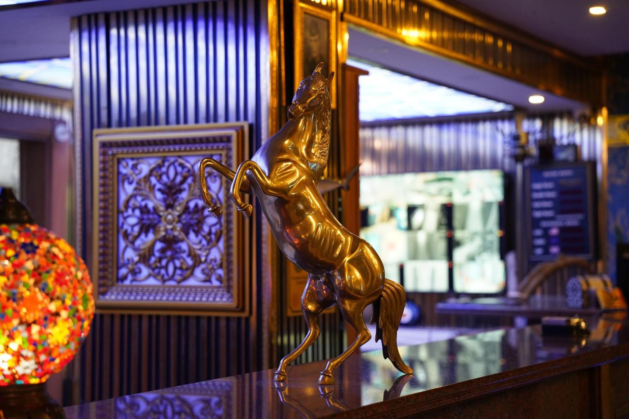 Safir Hotels 锡利夫里 外观 照片