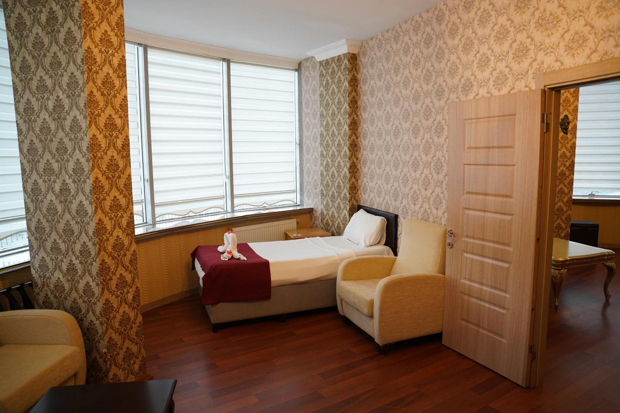 Safir Hotels 锡利夫里 外观 照片