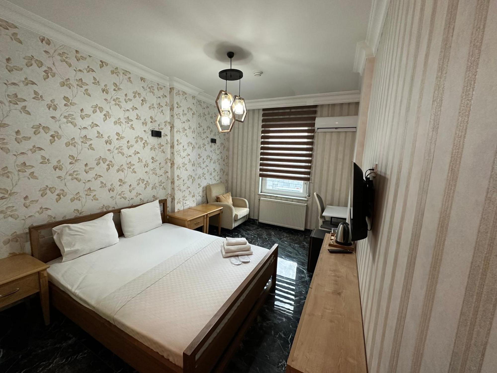 Safir Hotels 锡利夫里 外观 照片