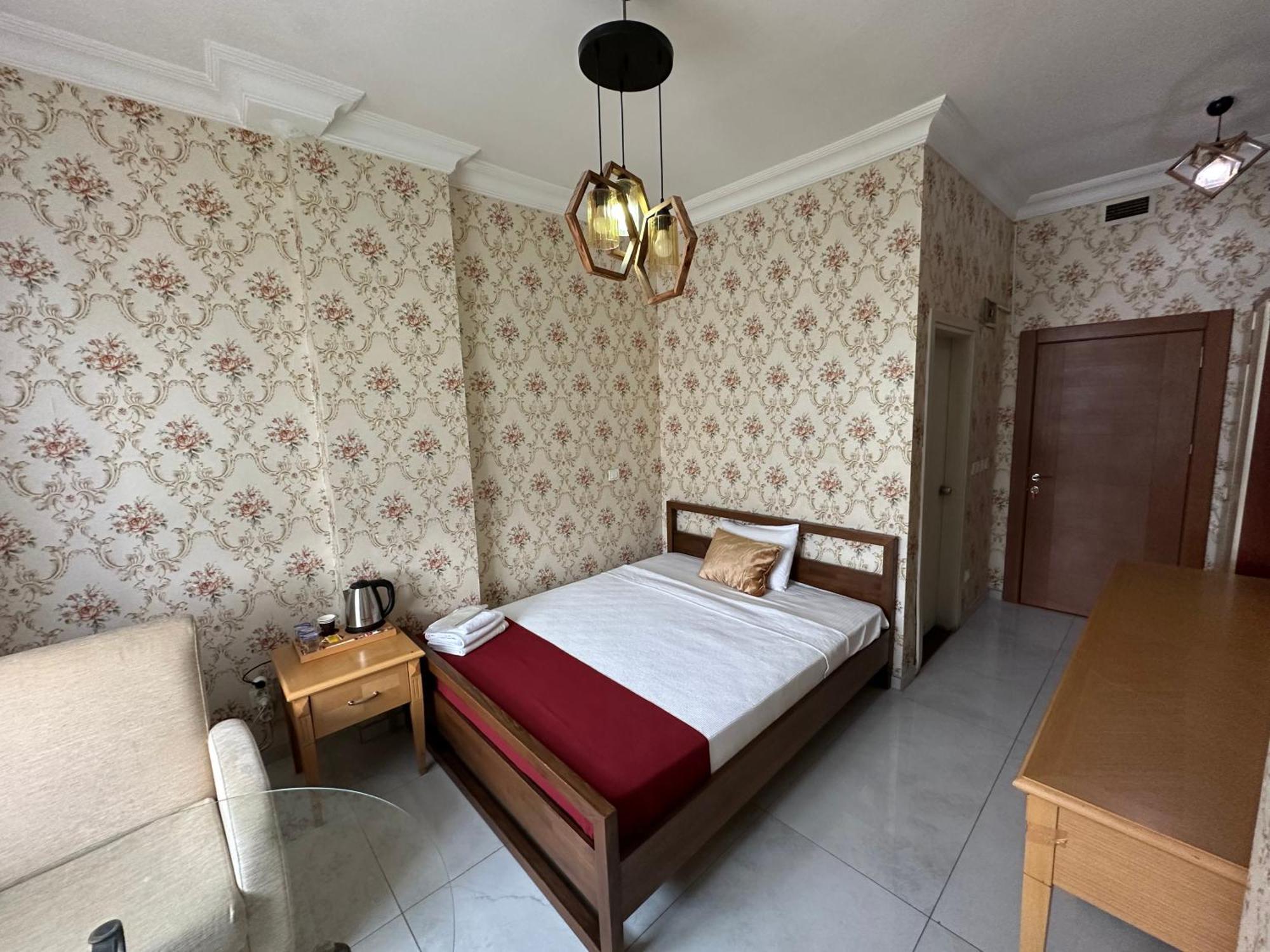 Safir Hotels 锡利夫里 外观 照片